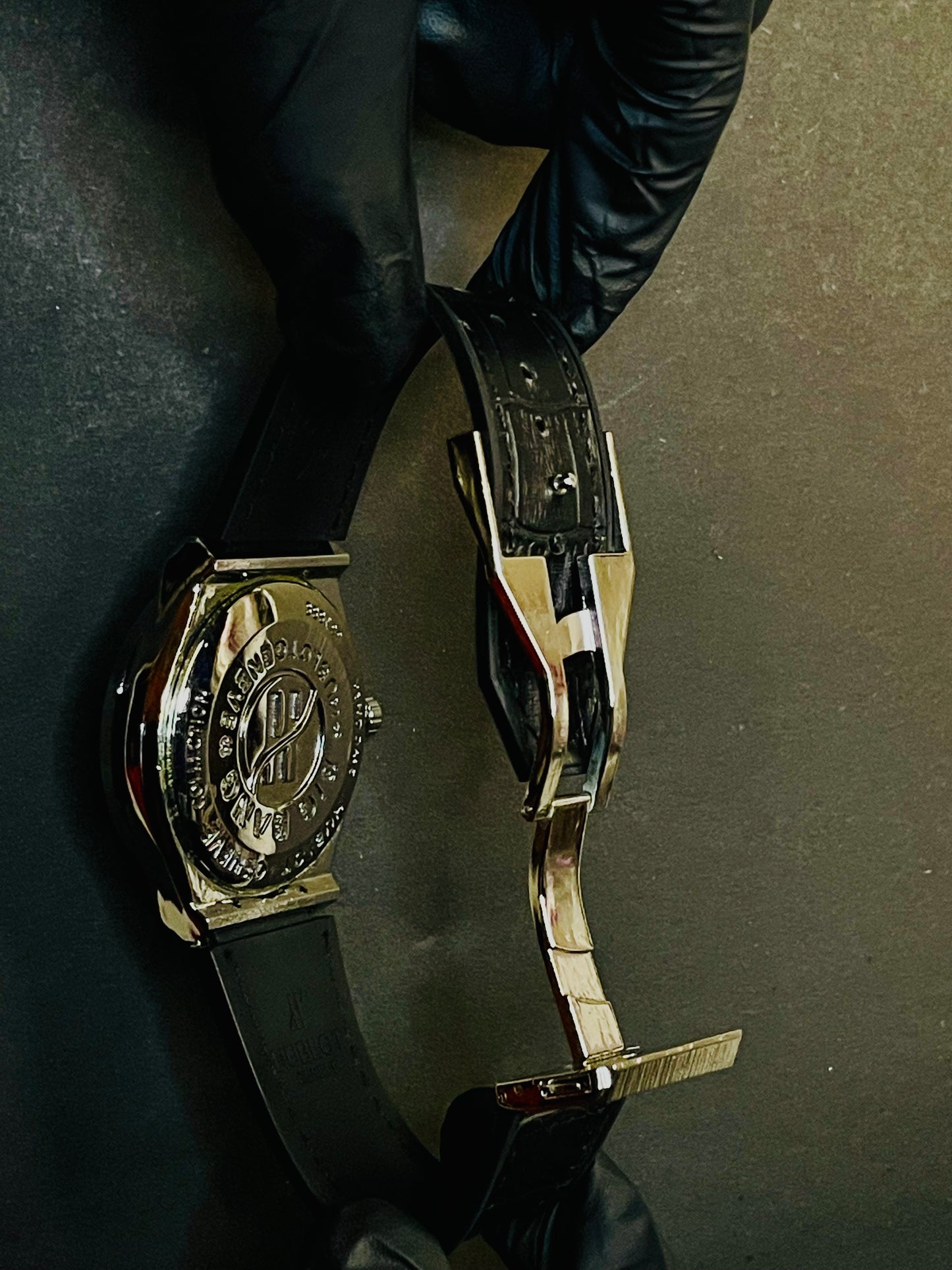 Elegent Black Hublot Quartz Watch